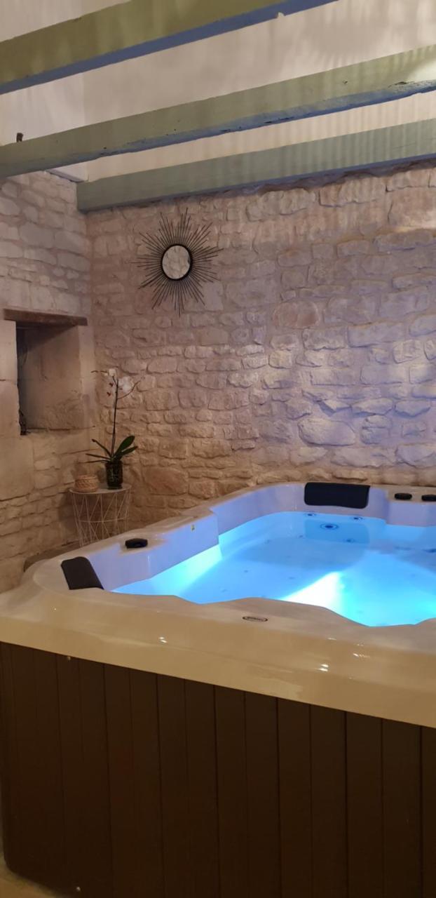 L'Olivier Villa Monts-sur-Guesnes Bagian luar foto